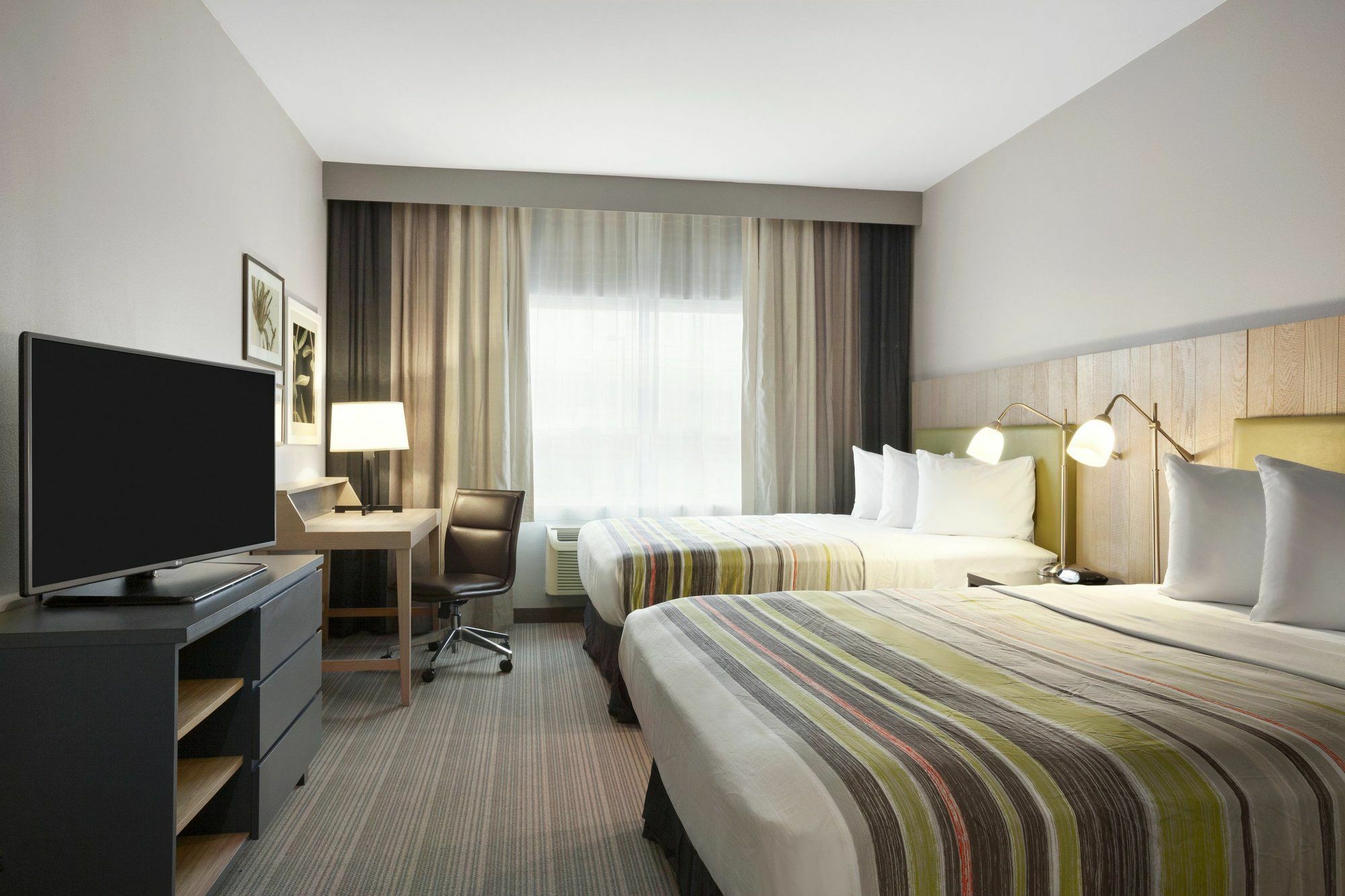 Country & By Radisson, Minneapolis-shakopee