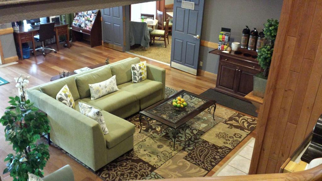 Country & By Radisson, Minneapolis-shakopee Hotel